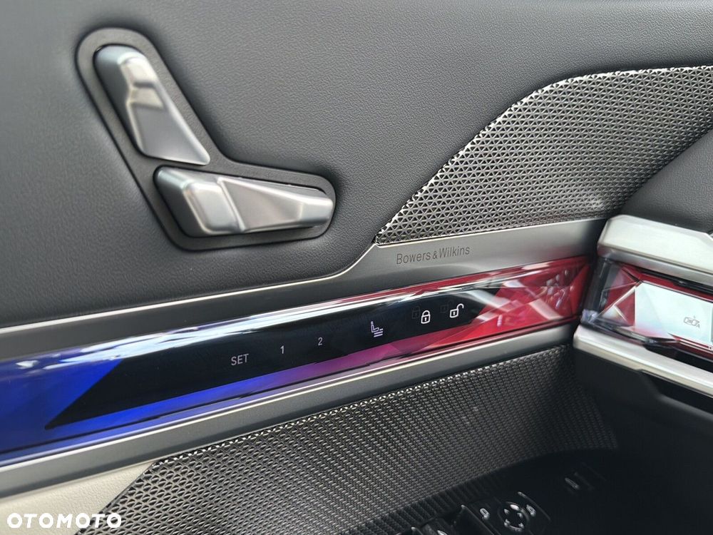 BMW Seria 7 - 30