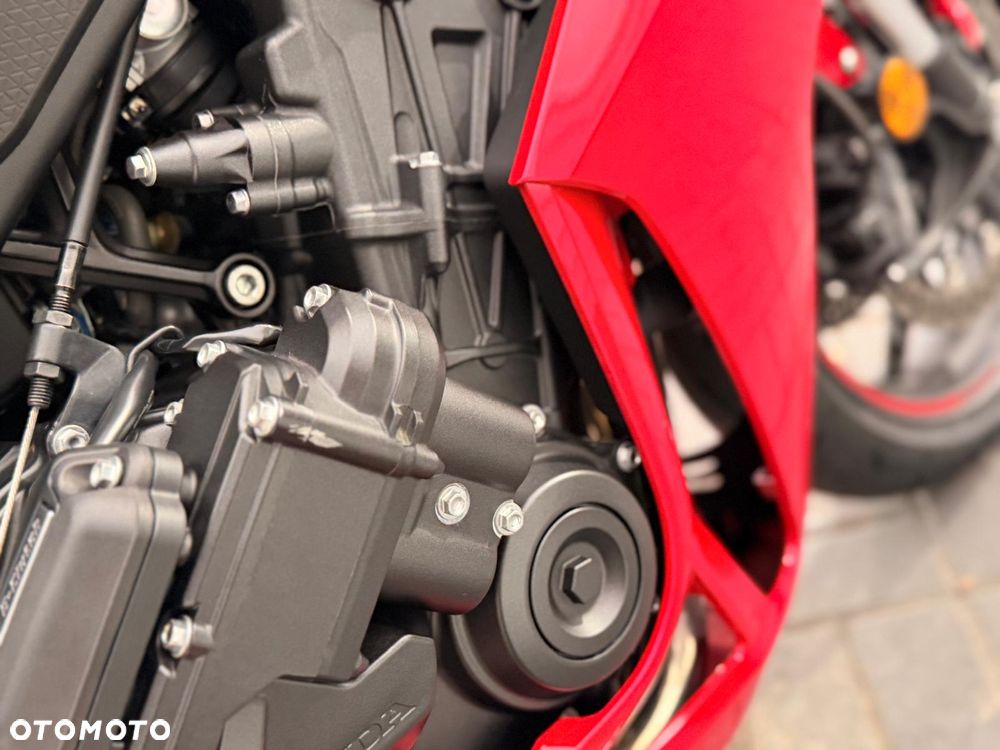 Honda CBR - 11