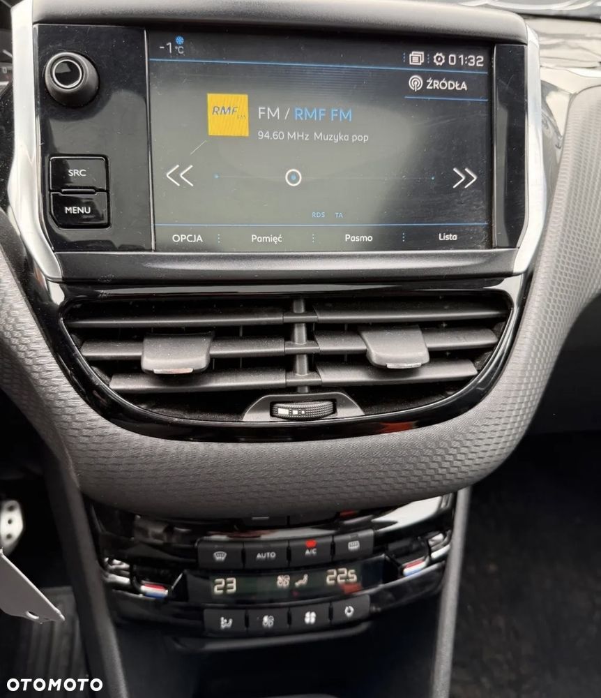 Peugeot 2008 PureTech 110 Stop&Start EAT6 Crossway - 12