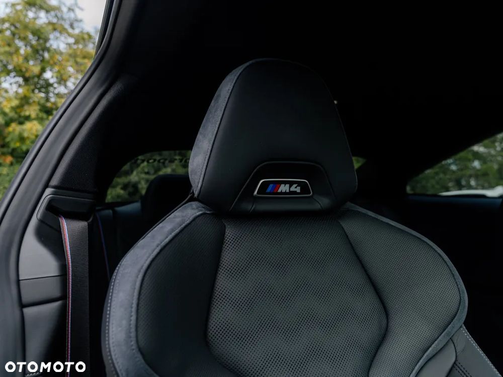 BMW M4 Competition M xDrive - 12