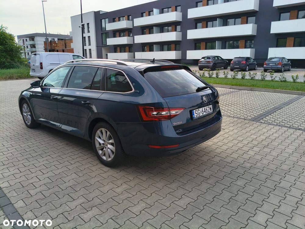 Skoda Superb 2.0 TDI Style DSG - 12
