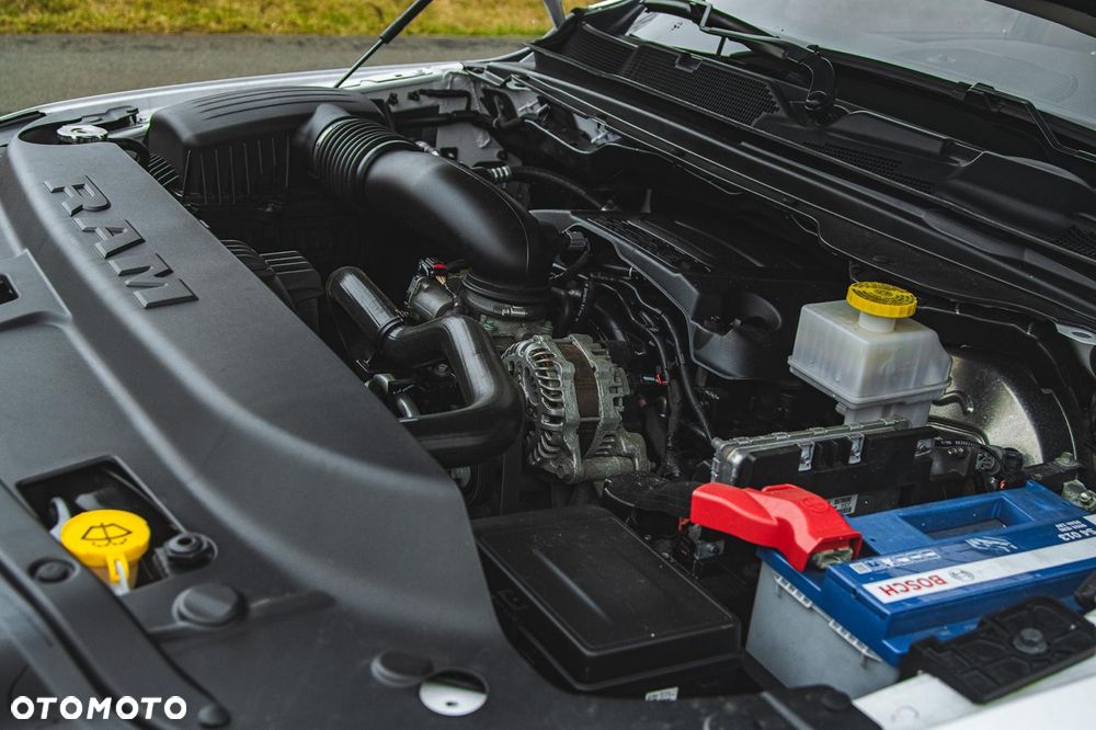 RAM 1500 5.7 Crew Cab Longbed Laramie Sport - 33