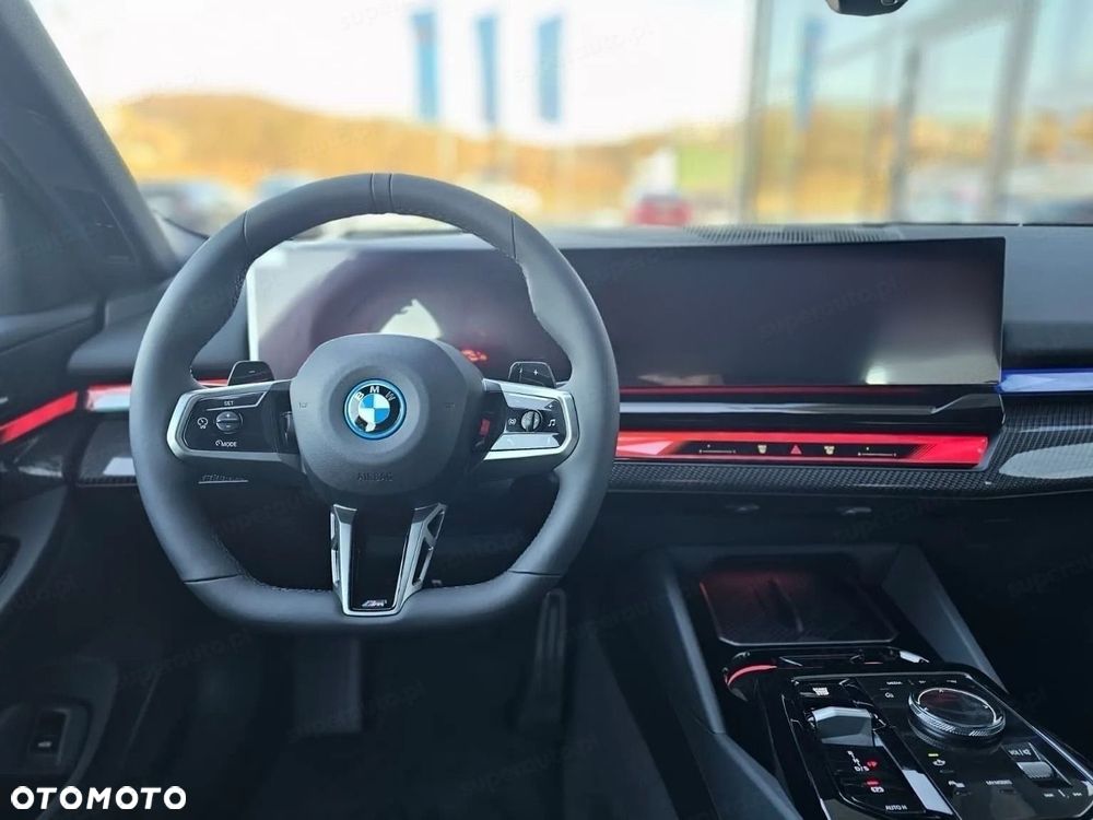 BMW Seria 5 530e PHEV M Sport - 11
