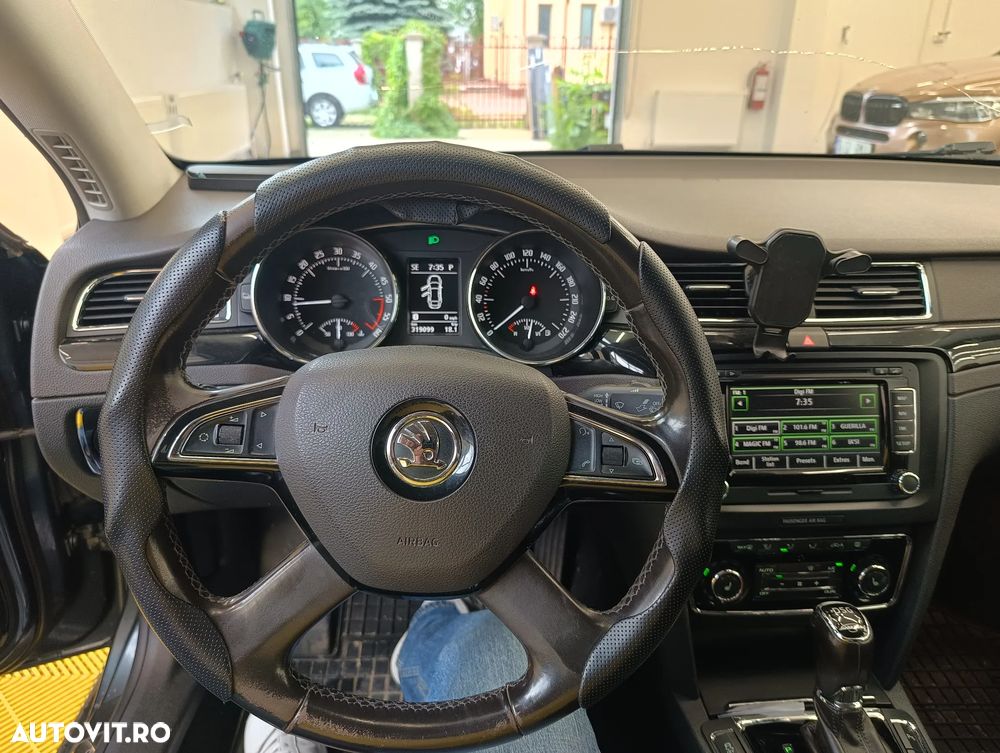 Skoda Superb 2.0 TDI 4X4 Laurin&Klement - 10
