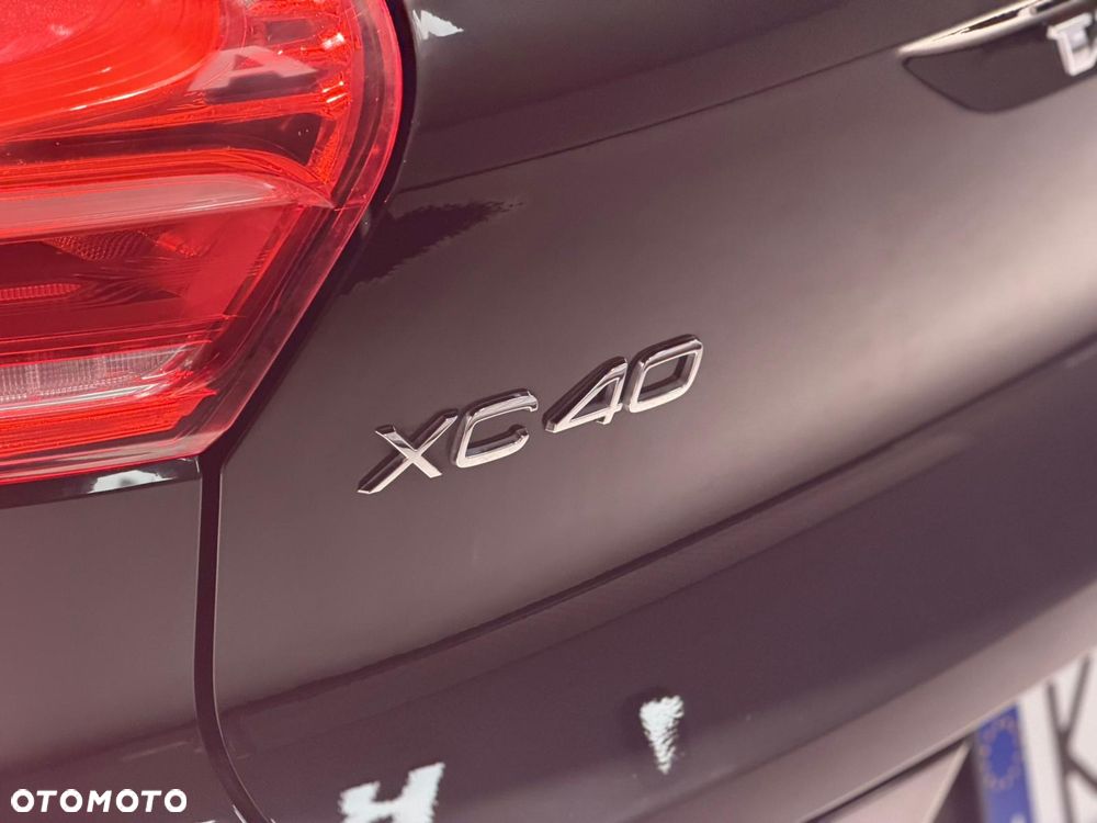 Volvo XC 40 T4 AWD Geartronic Momentum - 5