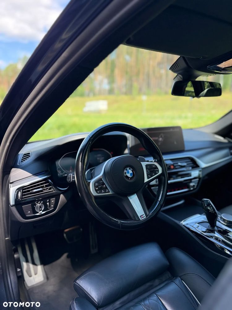BMW Seria 5 530d mHEV M Sport sport - 11