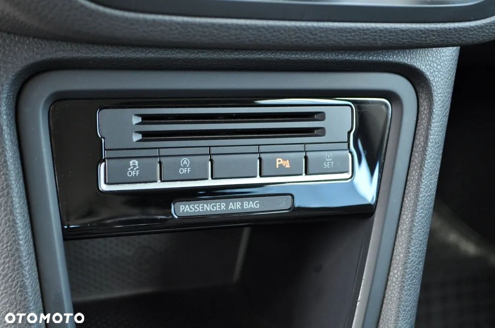 Volkswagen Sharan 2.0 TDI Comfortline - 22