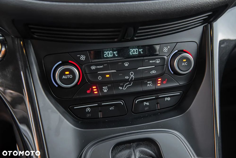 Ford Kuga 2.0 TDCi AWD ST-Line - 26