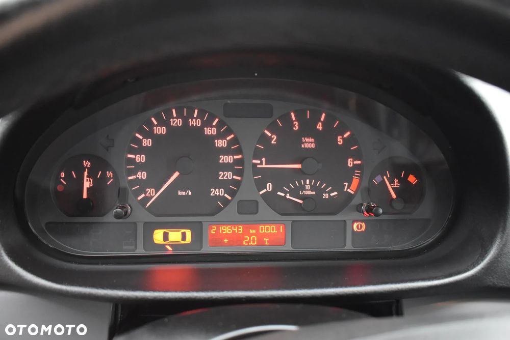 BMW Seria 3 318ti - 21