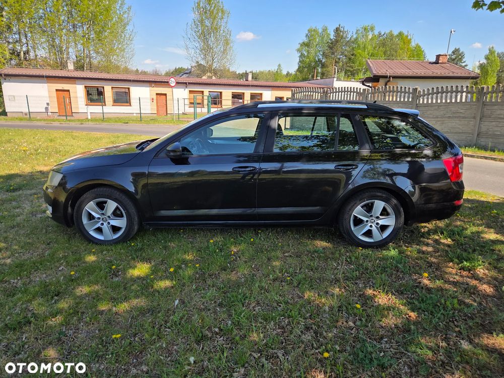 Skoda Octavia 1.6 TDI Ambition DSG - 2