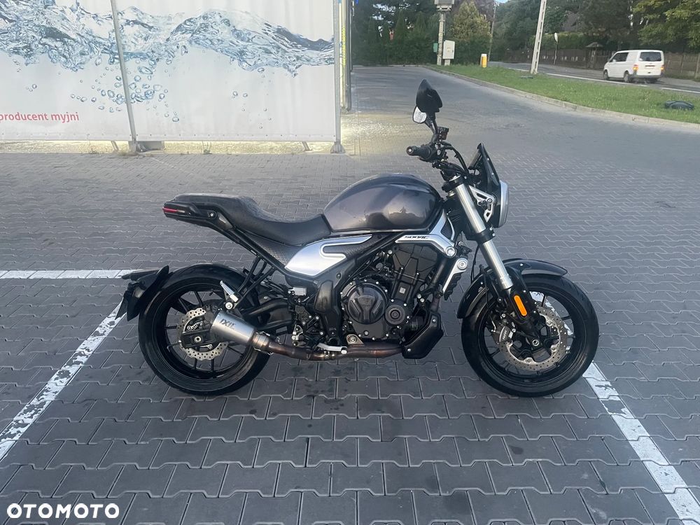 VOGE 500AC - 2