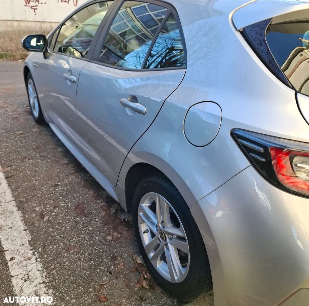 Toyota Corolla 1.8 HSD Dynamic - 17