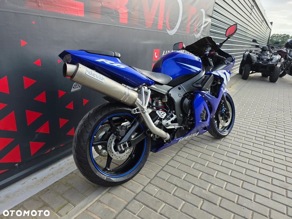 Yamaha R6 - 6