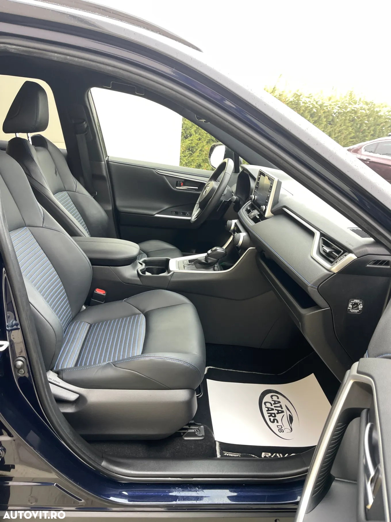 Toyota RAV4 - 23