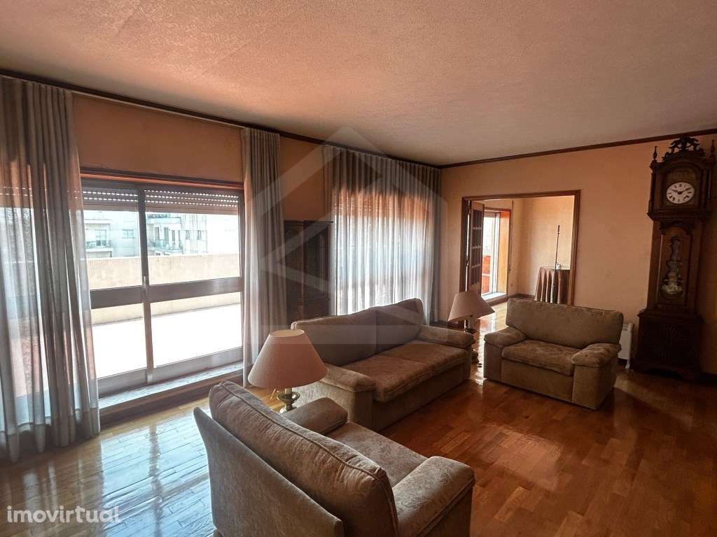 Duplex T4 em São João da Madeira - Grande imagem: 2/45