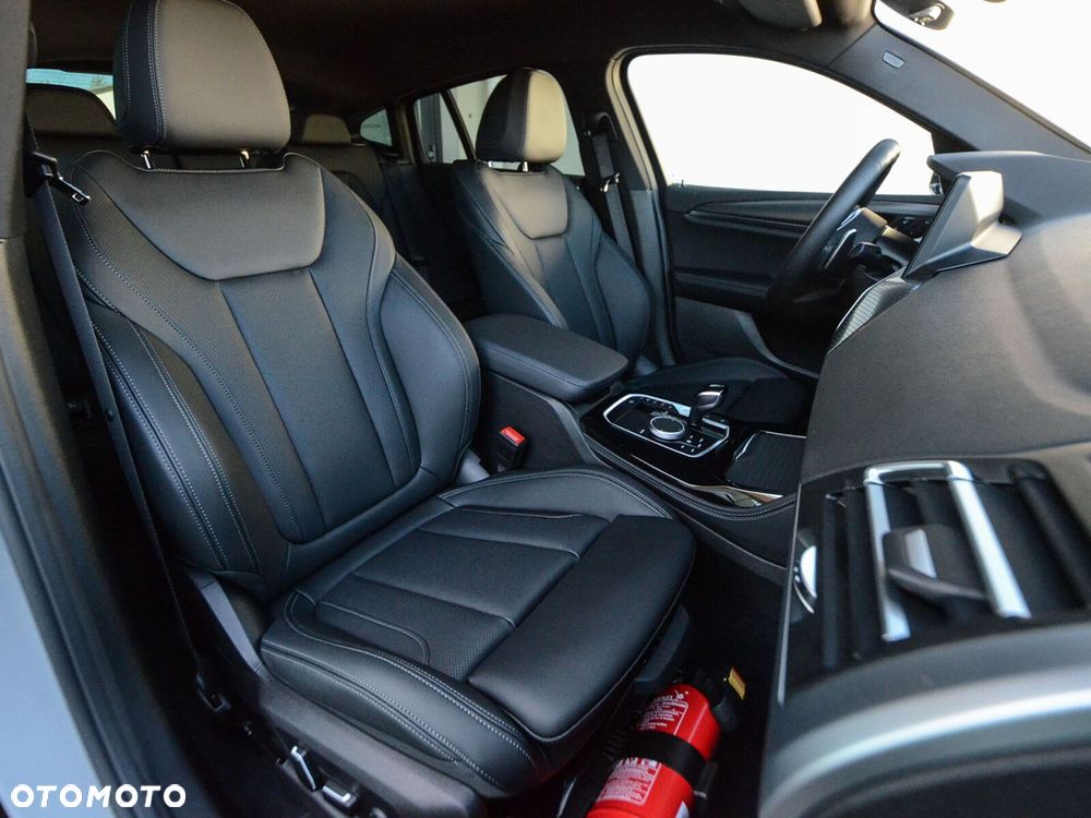 BMW X4 - 4