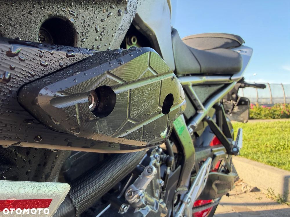Suzuki GSX - 10