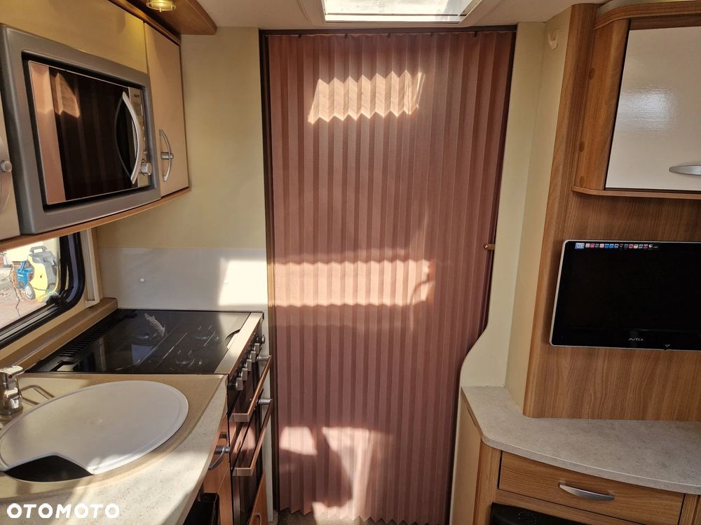 SWIFT Challenger 580 - 9