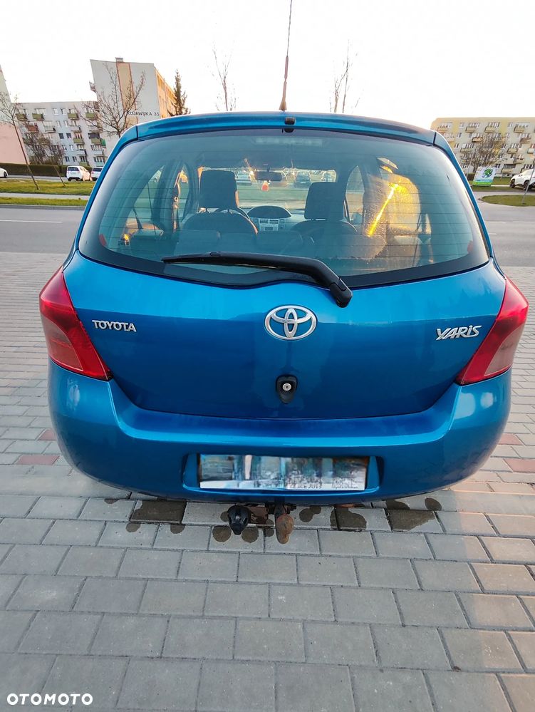 Toyota Yaris - 3