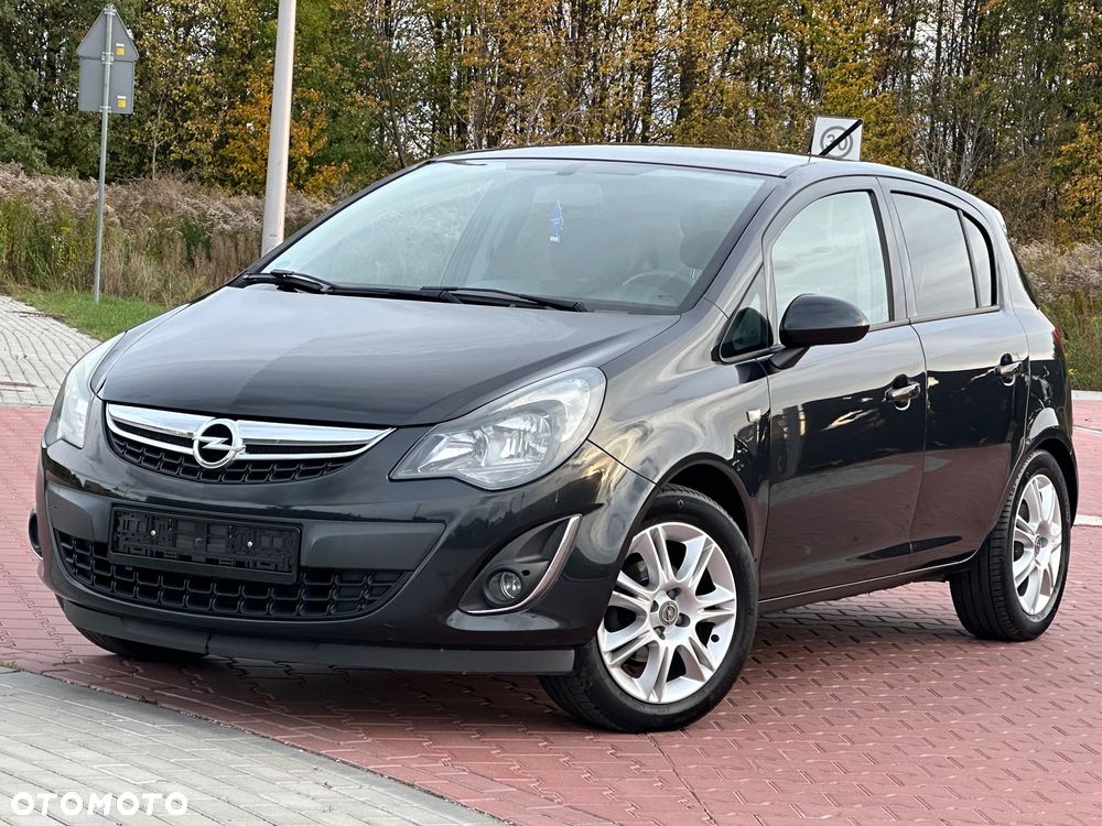 Opel Corsa 1.4 16V Cosmo - 2