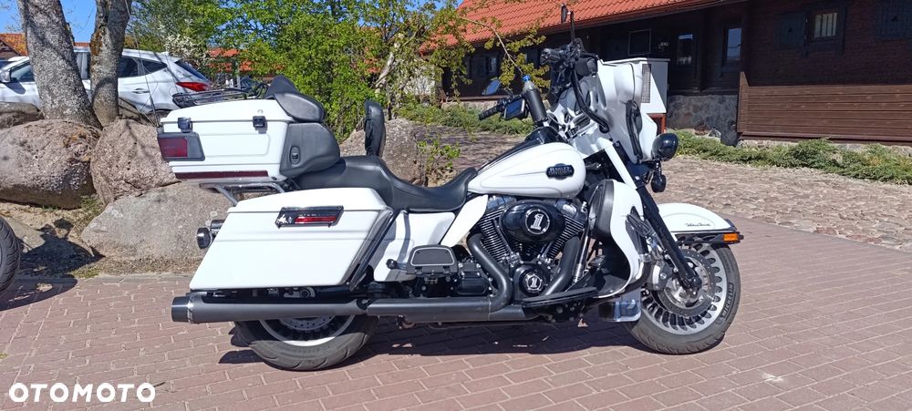 Harley-Davidson FLHTCU Ultra - 1