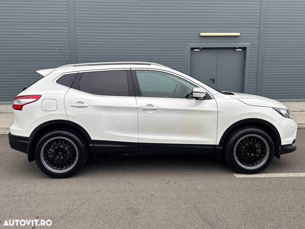 Nissan Qashqai 1.6 DIG-T TEKNA - 13
