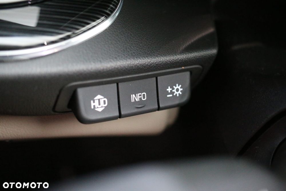 Opel Insignia 1.5 T Innovation S&S - 18