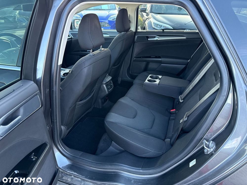 Ford Mondeo - 11