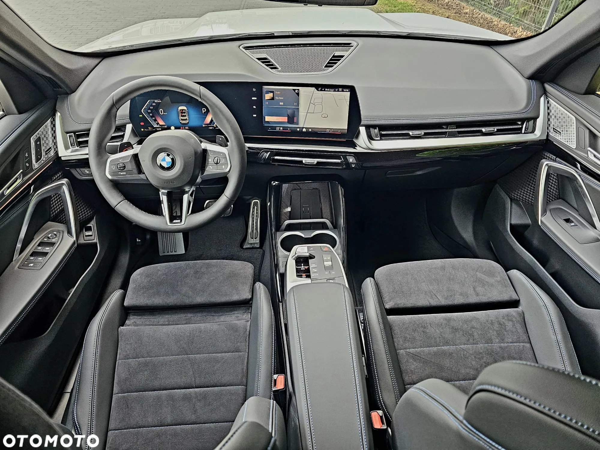 BMW X1 sDrive20i mHEV - 22