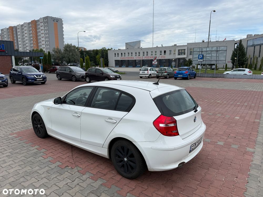 BMW Seria 1 118d - 6