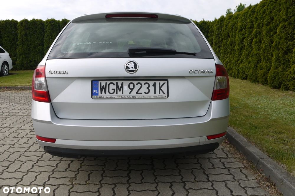 Skoda Octavia 2.0 TDI Style DSG - 4