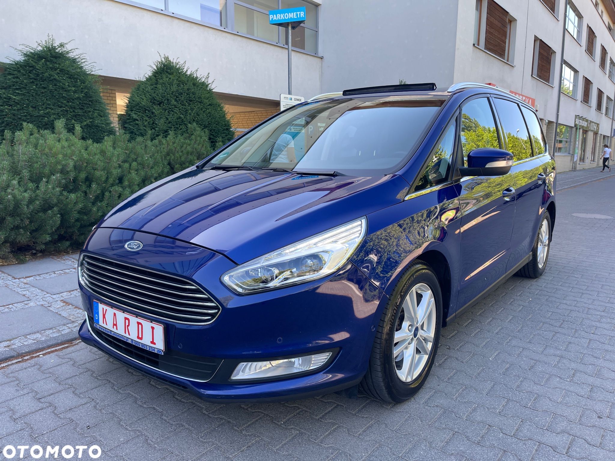 Ford Galaxy - 1