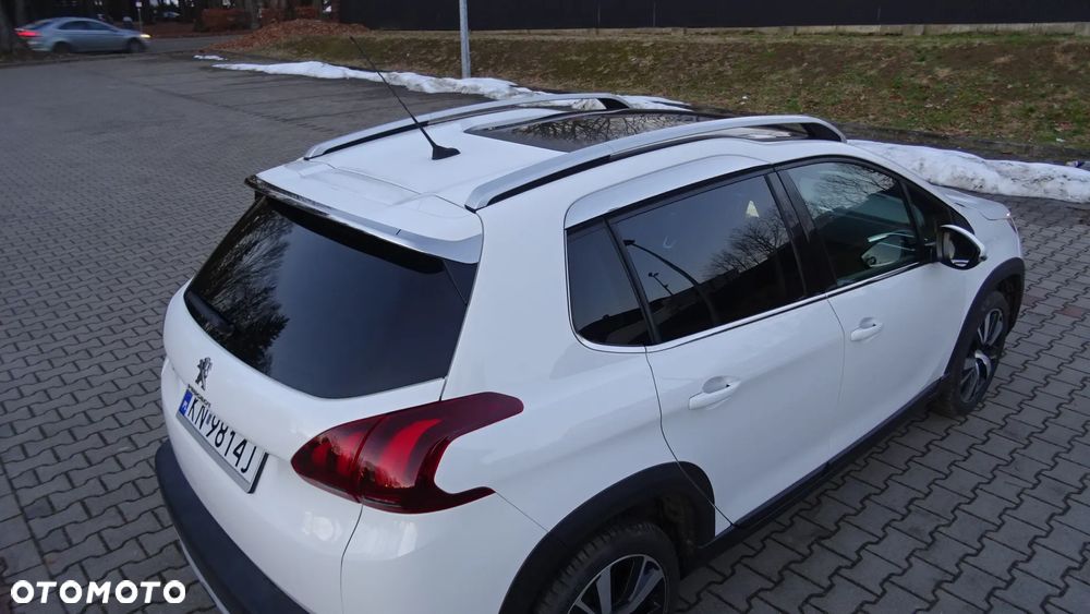 Peugeot 2008 1.2 Pure Tech GPF Allure S&S EAT6 - 6