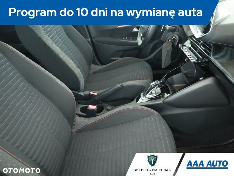 Peugeot 2008 - 9