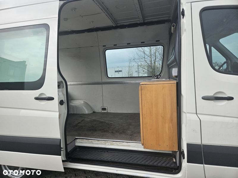 Volkswagen CRAFTER - 8