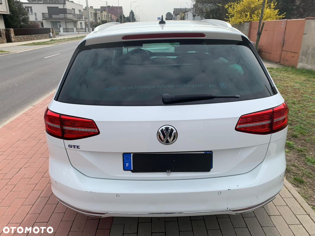 Volkswagen Passat - 6