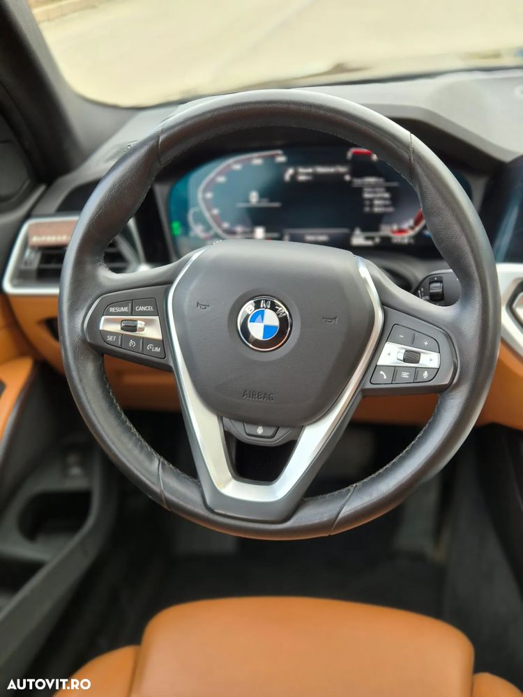 BMW Seria 3 330i xDrive Aut. Sport Line - 10
