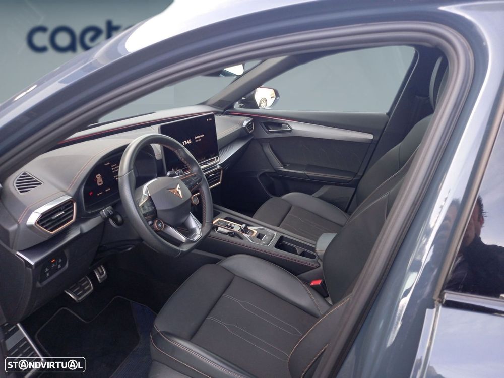 Cupra Formentor 1.5 e-Hybrid DSG - 3