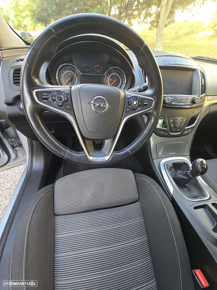 Opel Insignia 1.6 CDTI executive S/S - 21
