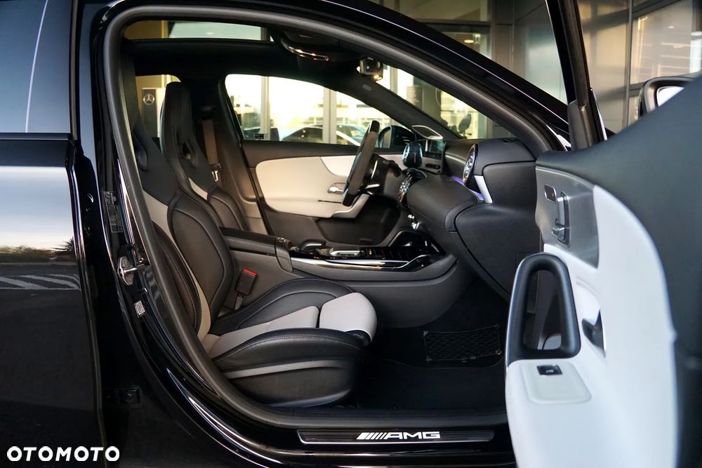 Mercedes-Benz Klasa A 45 S AMG 4-Matic 8G-DCT - 23