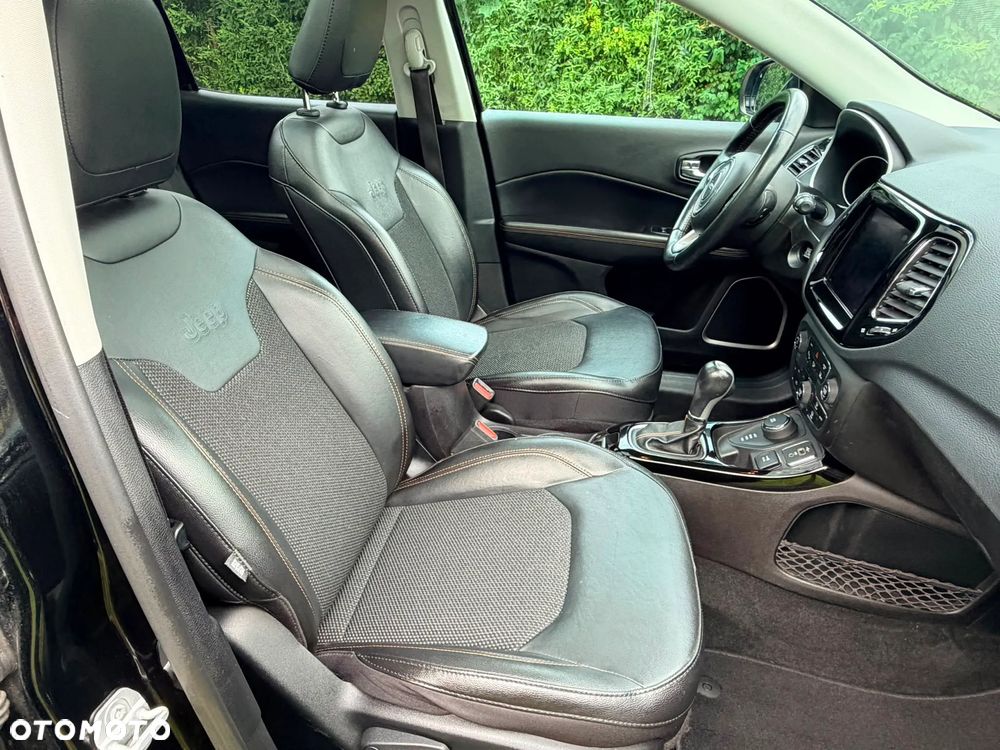 Jeep Compass 1.4 TMair Limited 4WD S&S - 28
