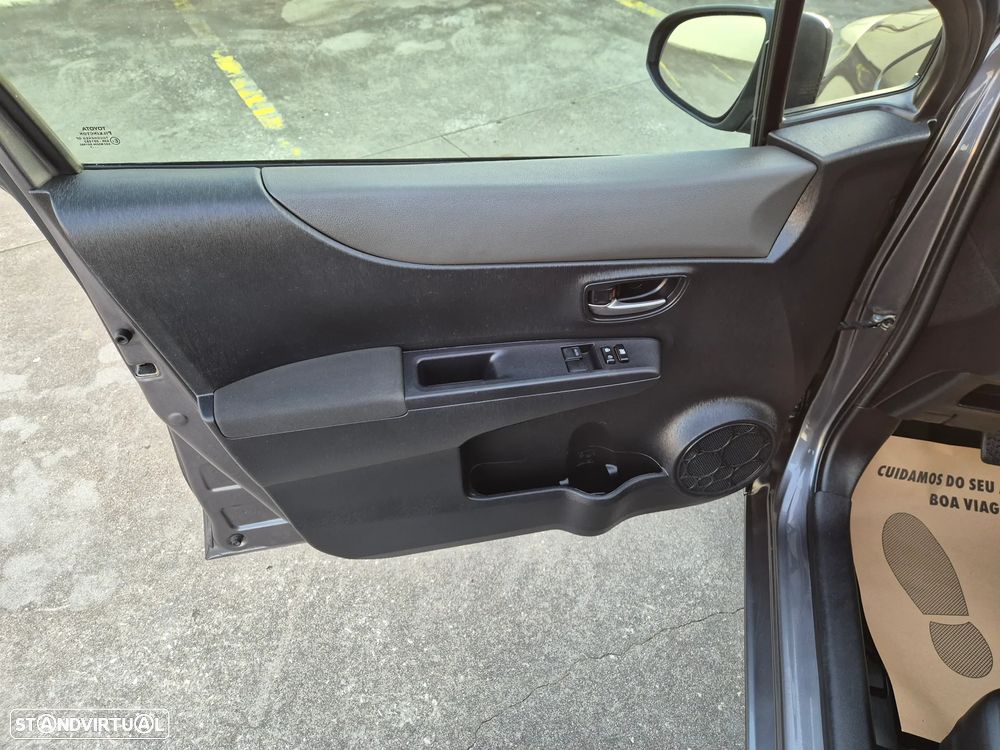 Toyota Yaris 1.4 D-4D Comfort+P.Style - 24