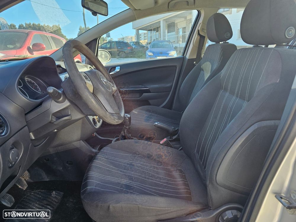 Opel Corsa 1.2 Cosmo - 8
