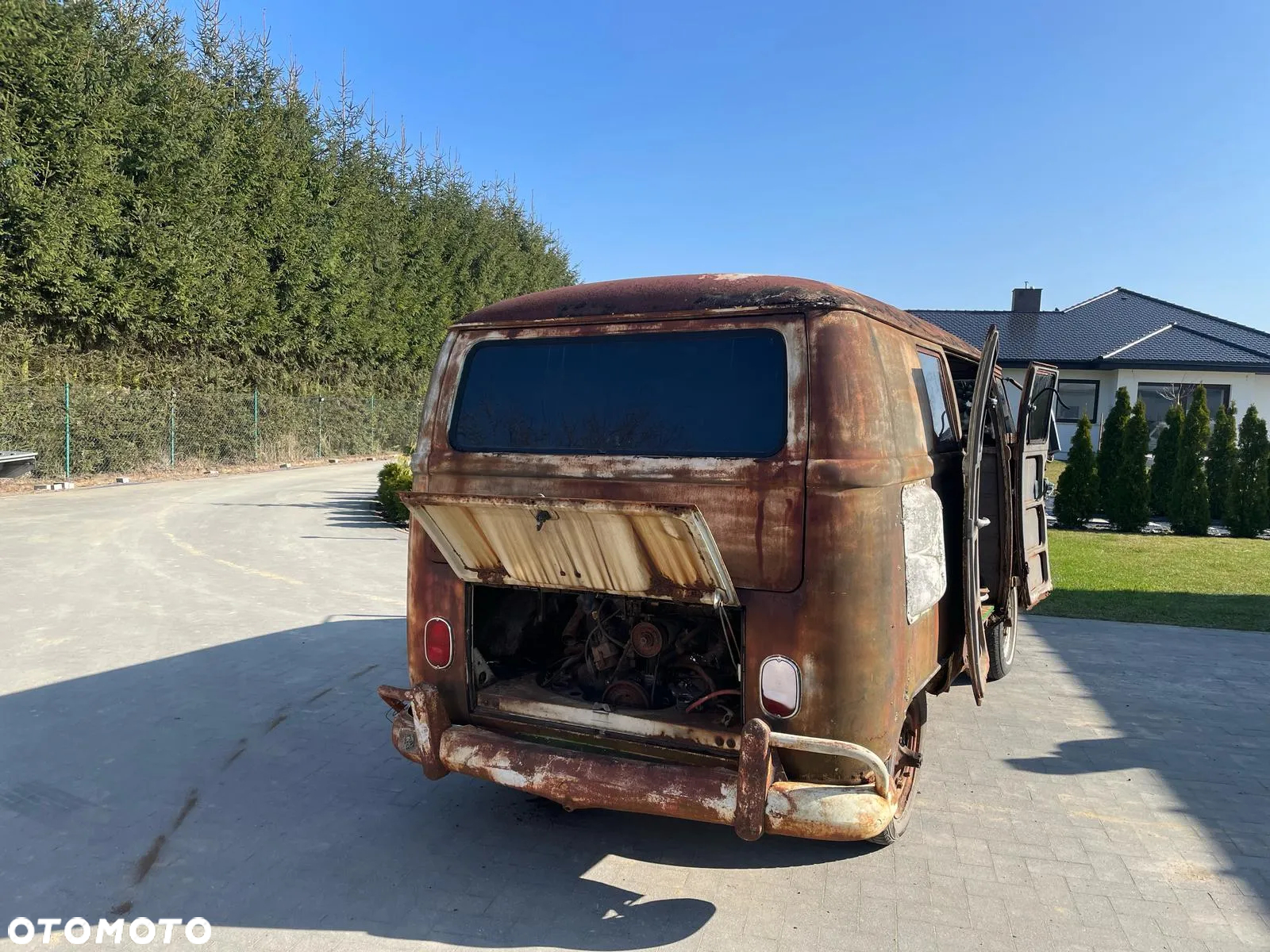 Volkswagen Transporter - 4