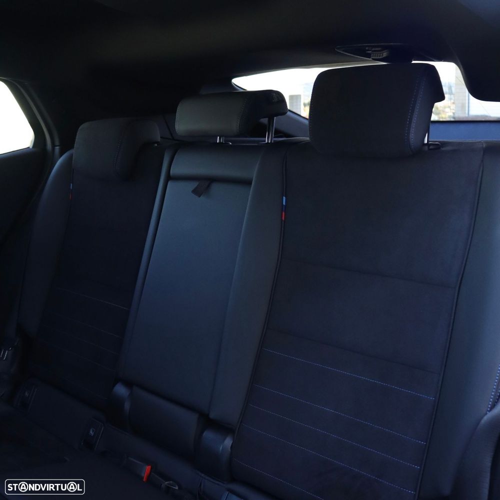 BMW iX2 eDrive20 Pack Desportivo M - 32