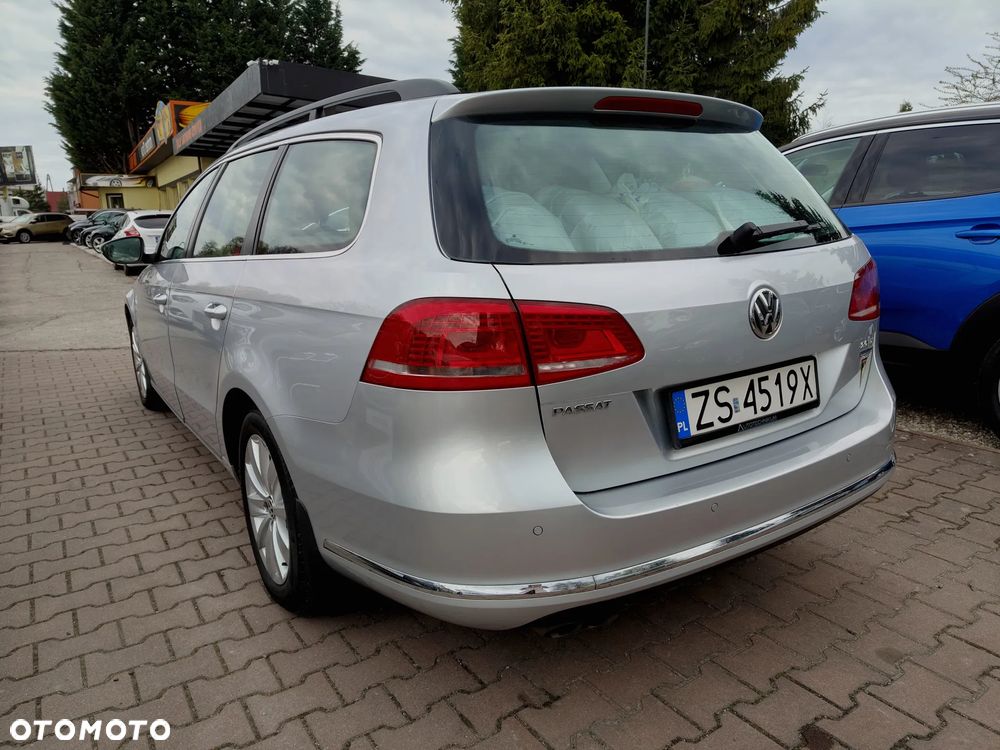 Volkswagen Passat - 8
