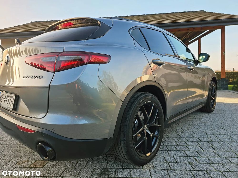 Alfa Romeo Stelvio 2.0 Turbo B-Tech Edition Q4 - 17