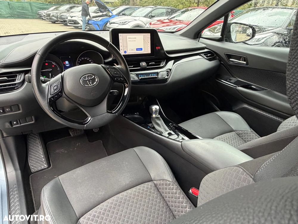 Toyota C-HR Hybrid Business-Edition - 6