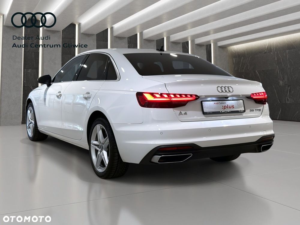 Audi A4 Limousine - 4