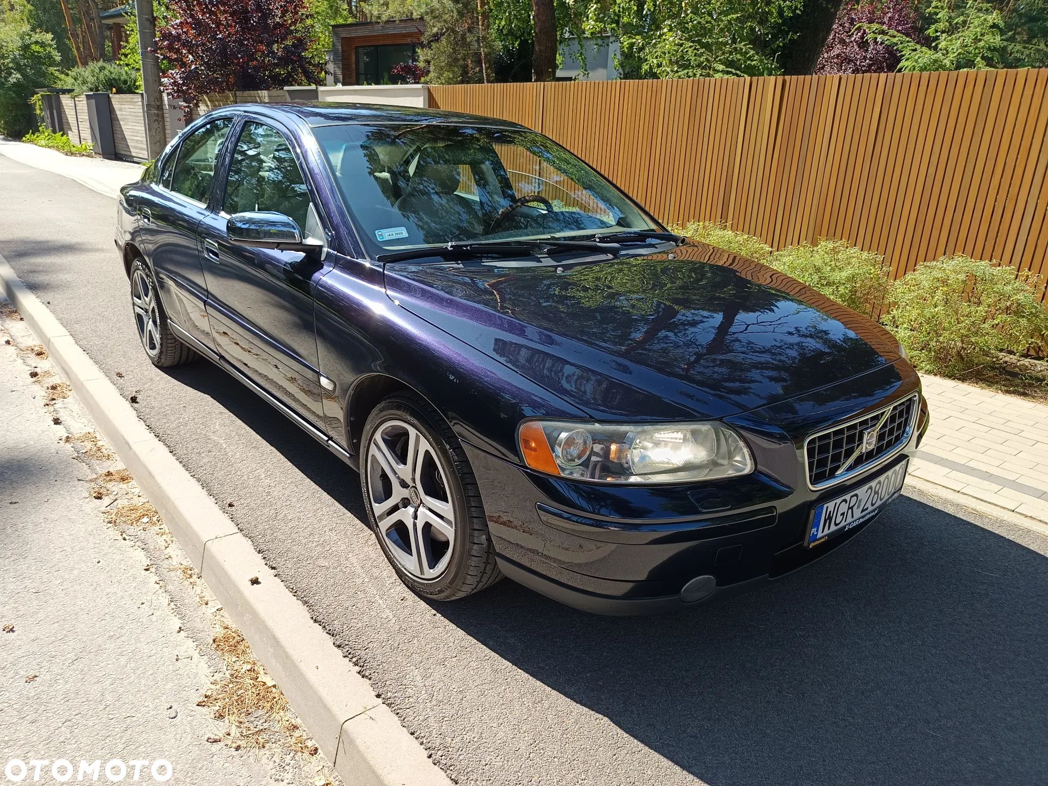 Volvo S60 2.4 Momentum - 1